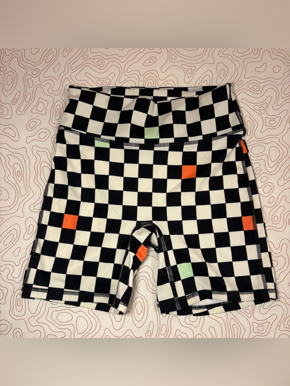 Fabletics Motion365 Checkered 6” Biker Shorts Size Small